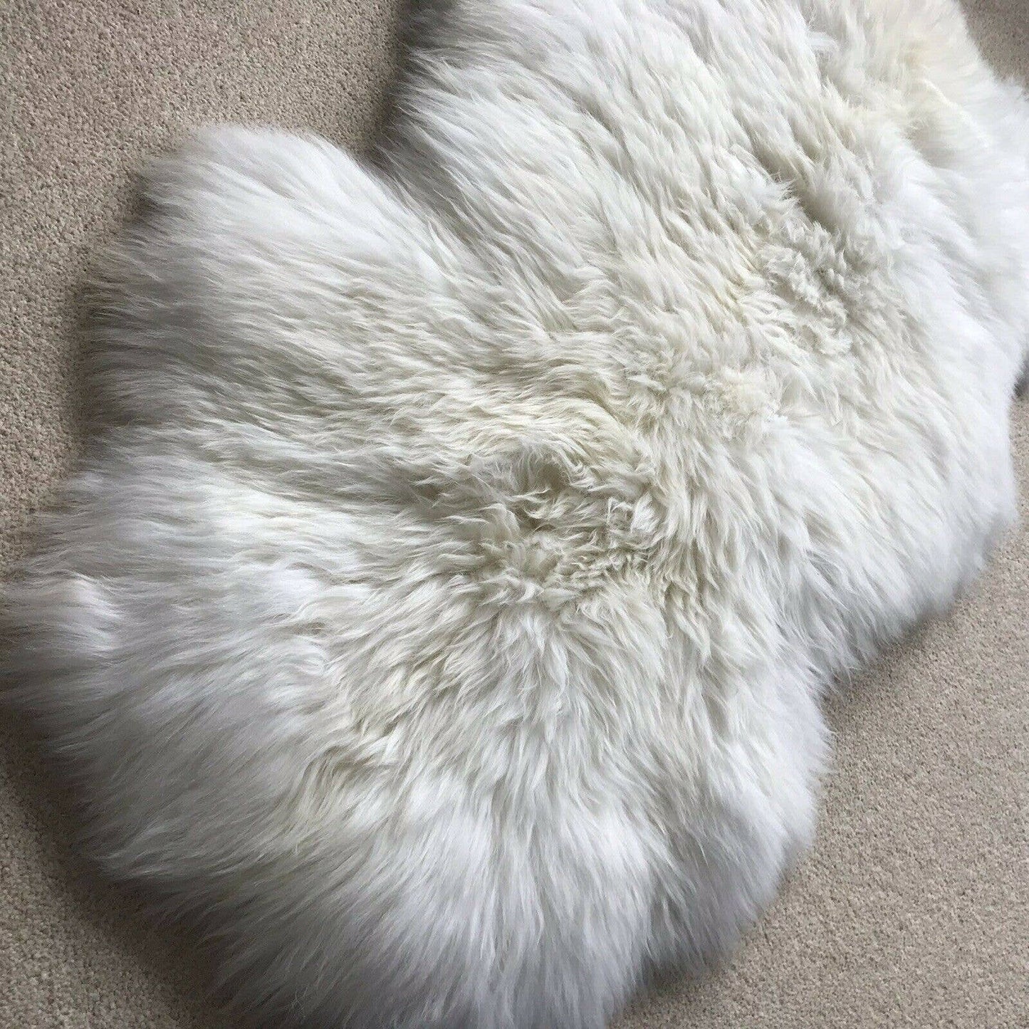 Top Quality British White Sheepskin Rug - Large