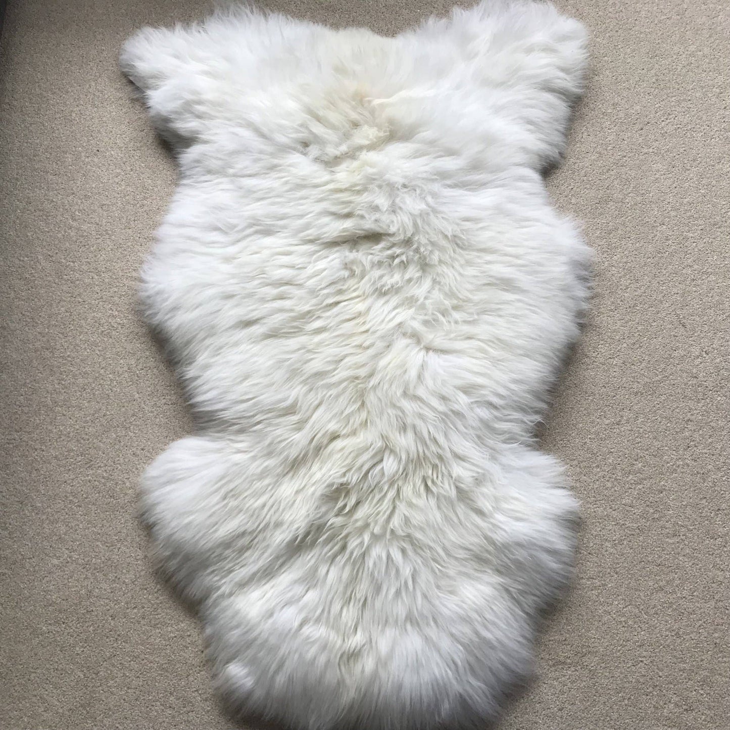 Top Quality British White Sheepskin Rug - Large