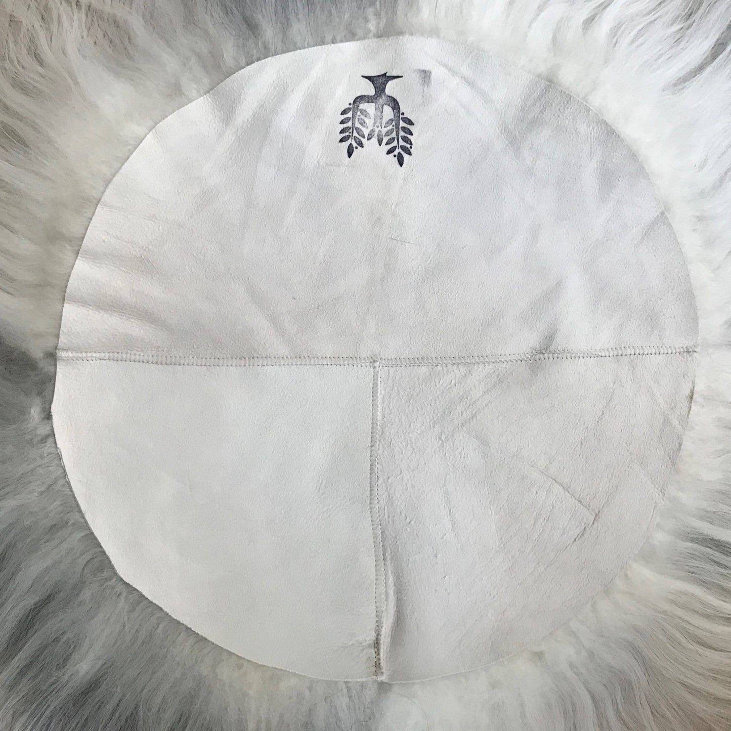 Icelandic Sheepskin Roundie Seat Cover White with Grey